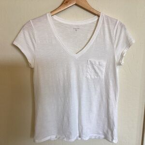 Garnet Hill Weekender V-neck Short Sleeve T-shirt